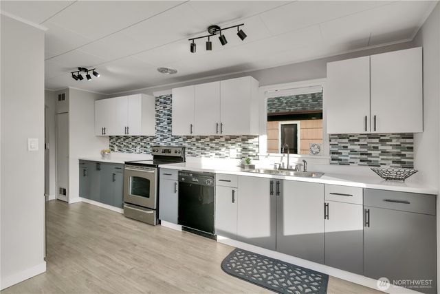 321 3rd Street NE, Auburn, WA 98002