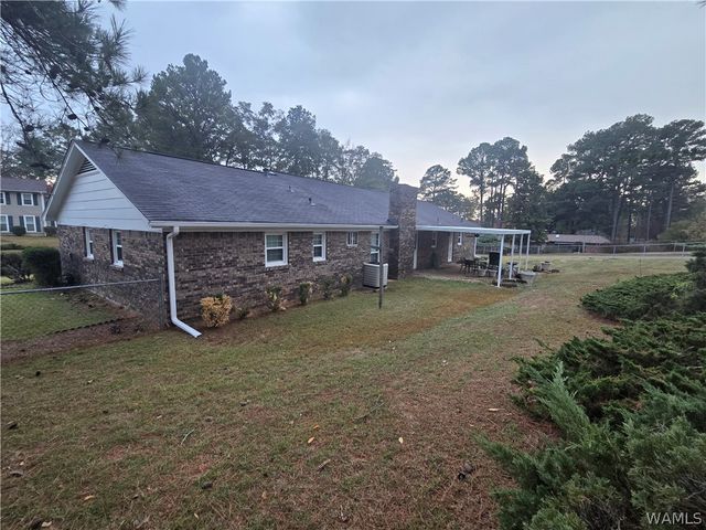 1526 Wakefield, Tuscaloosa, AL 35405
