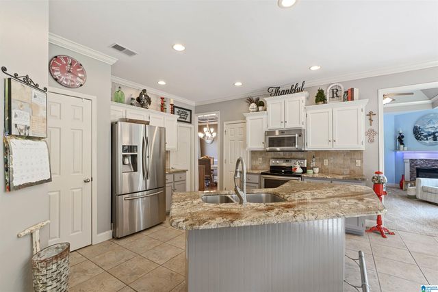 1039 ENGLISH OAK DRIVE, Helena, AL 35080