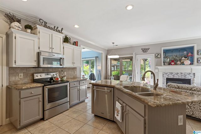 1039 ENGLISH OAK DRIVE, Helena, AL 35080
