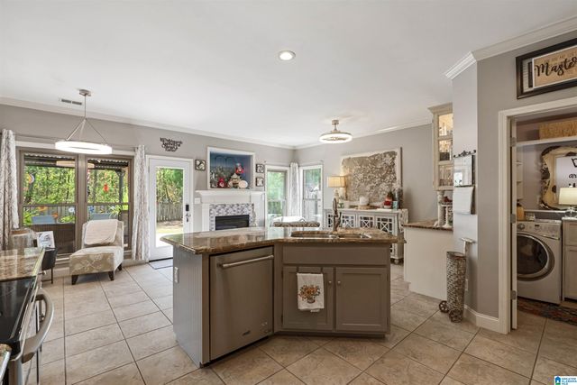1039 ENGLISH OAK DRIVE, Helena, AL 35080