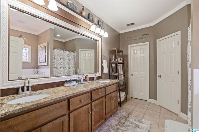 1039 ENGLISH OAK DRIVE, Helena, AL 35080