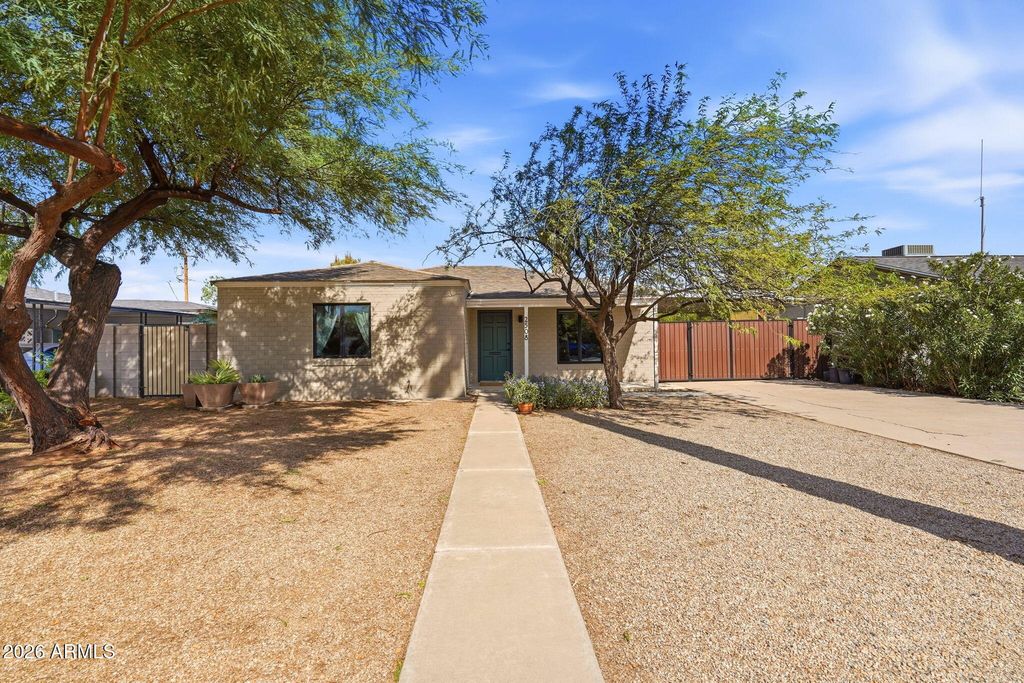 2508 E PINCHOT Avenue, Phoenix, AZ 85016 — photo 2