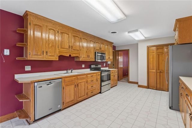 5028 Bay CIR, Suffolk, VA 23435