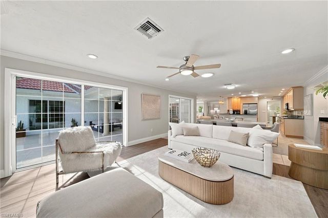 503 Neapolitan WAY, Naples, FL 34103