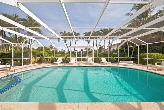 503 Neapolitan WAY, Naples, FL 34103
