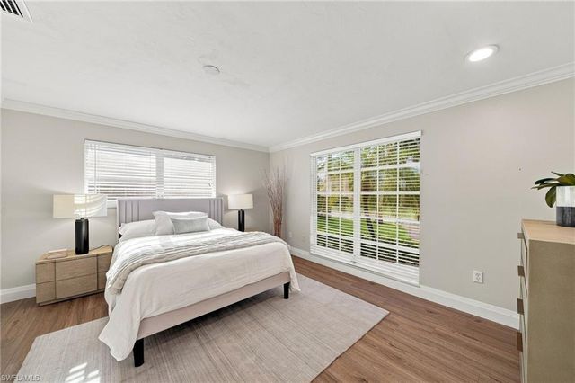 503 Neapolitan WAY, Naples, FL 34103