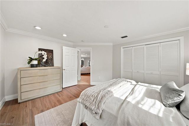 503 Neapolitan WAY, Naples, FL 34103