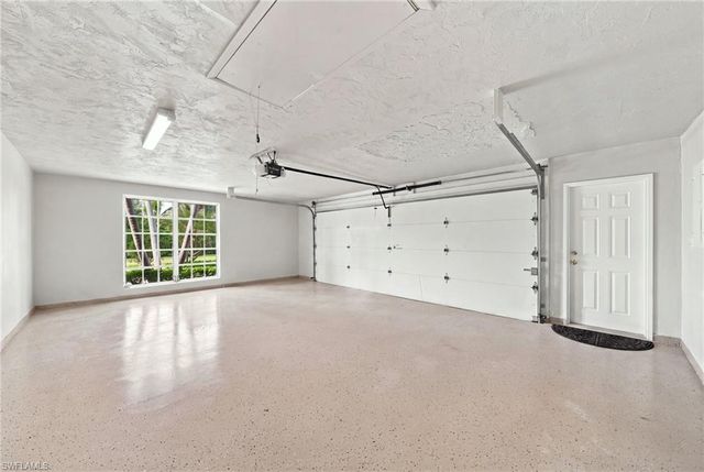 503 Neapolitan WAY, Naples, FL 34103