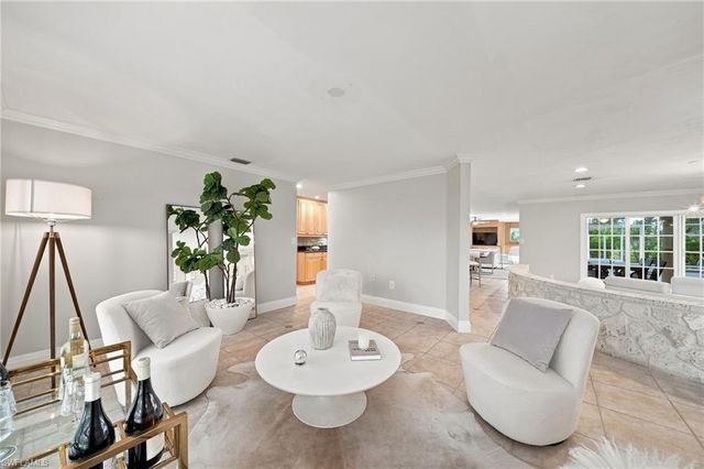 503 Neapolitan WAY, Naples, FL 34103