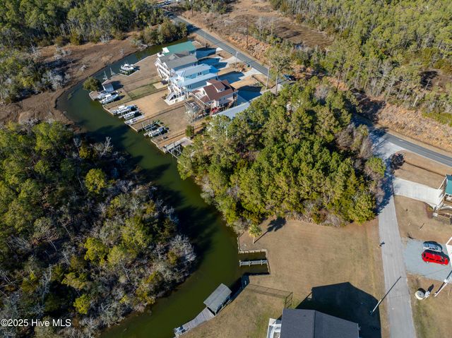 100 Singleton Street, Sneads Ferry, NC 28460