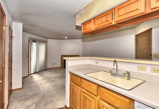 6737 S Peoria Avenue B109, Tulsa, OK 74136