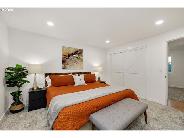 5070 Sw 168TH Pl, Beaverton, OR 97078