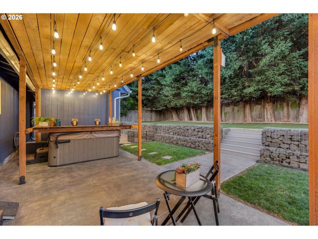 5070 Sw 168TH Pl, Beaverton, OR 97078