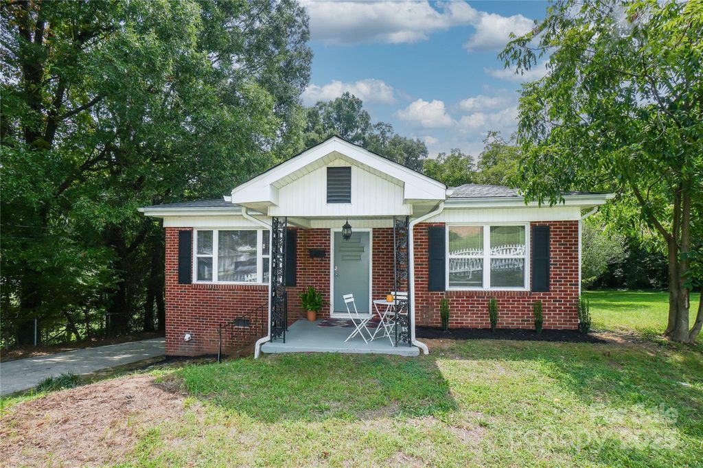 166 McKinnon Avenue NE, Concord, NC 28025