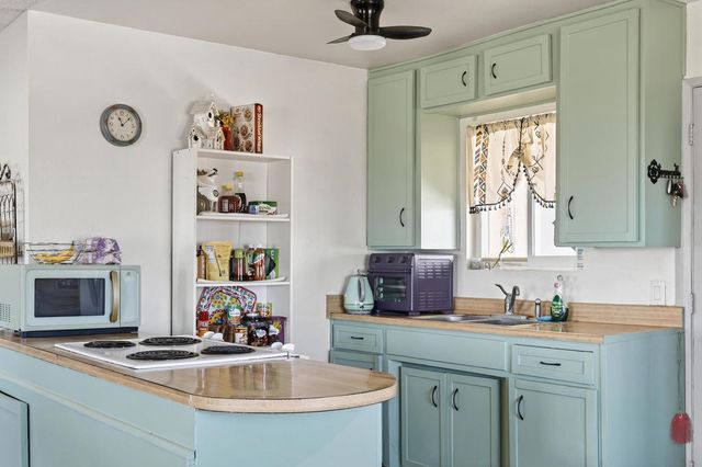 1588 Old Woman Springs Road, Yucca Valley, CA 92284