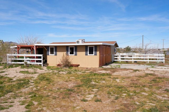 1588 Old Woman Springs Road, Yucca Valley, CA 92284