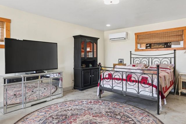 1588 Old Woman Springs Road, Yucca Valley, CA 92284