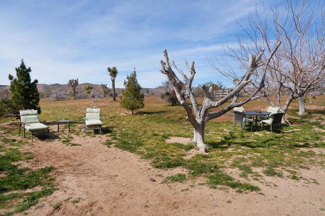 1588 Old Woman Springs Road, Yucca Valley, CA 92284