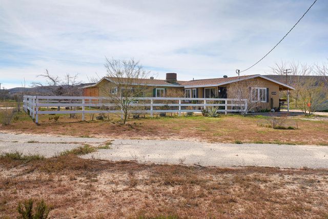 1588 Old Woman Springs Road, Yucca Valley, CA 92284