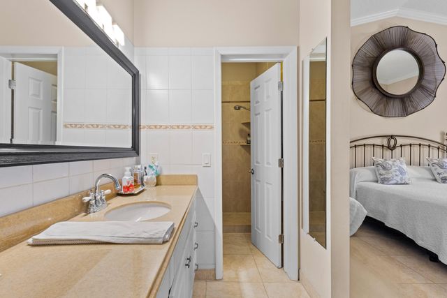 4532 Carambola Circle 27273, Coconut Creek, FL 33066