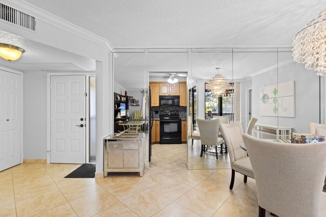 4532 Carambola Circle 27273, Coconut Creek, FL 33066