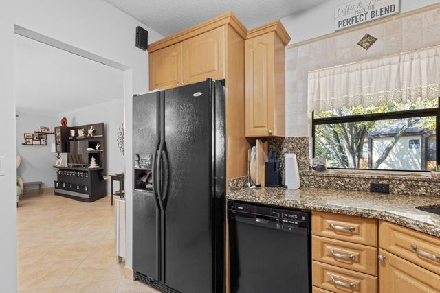 4532 Carambola Circle 27273, Coconut Creek, FL 33066