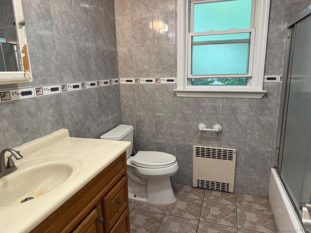 82 Laurel Place 2, Yonkers, NY 10704