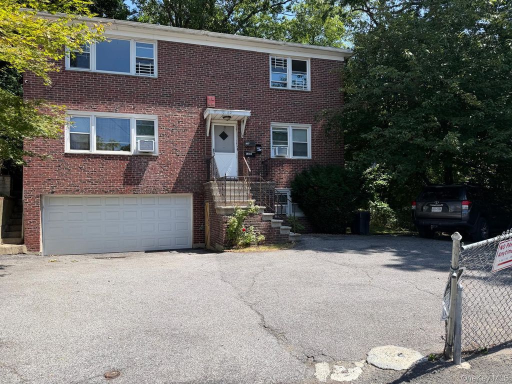 82 Laurel Place 2, Yonkers, NY 10704