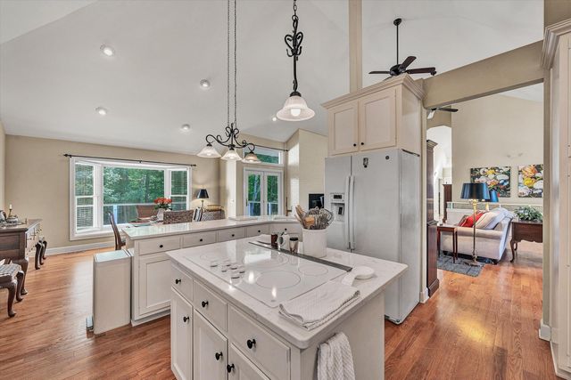 595 Gangplank RD, Moneta, VA 24121