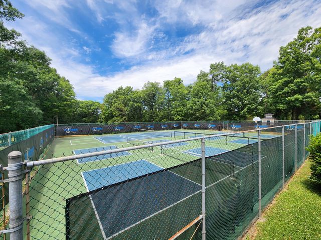 595 Gangplank RD, Moneta, VA 24121