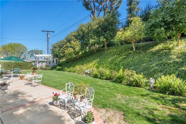 5942 Salamea Avenue, Woodland Hills (los Angeles), CA 91367