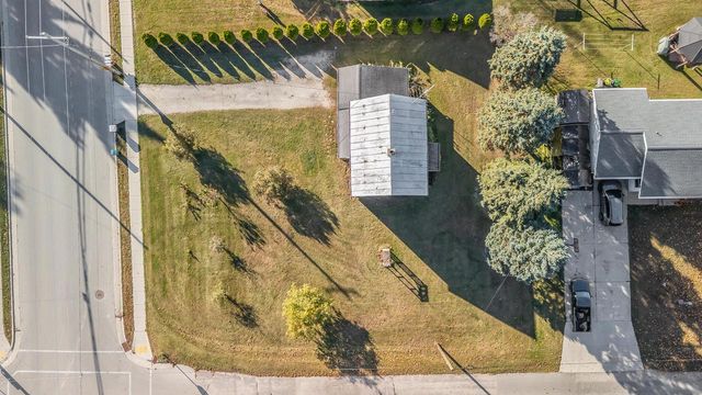 143 E Church STREET, Mishicot, WI 54228