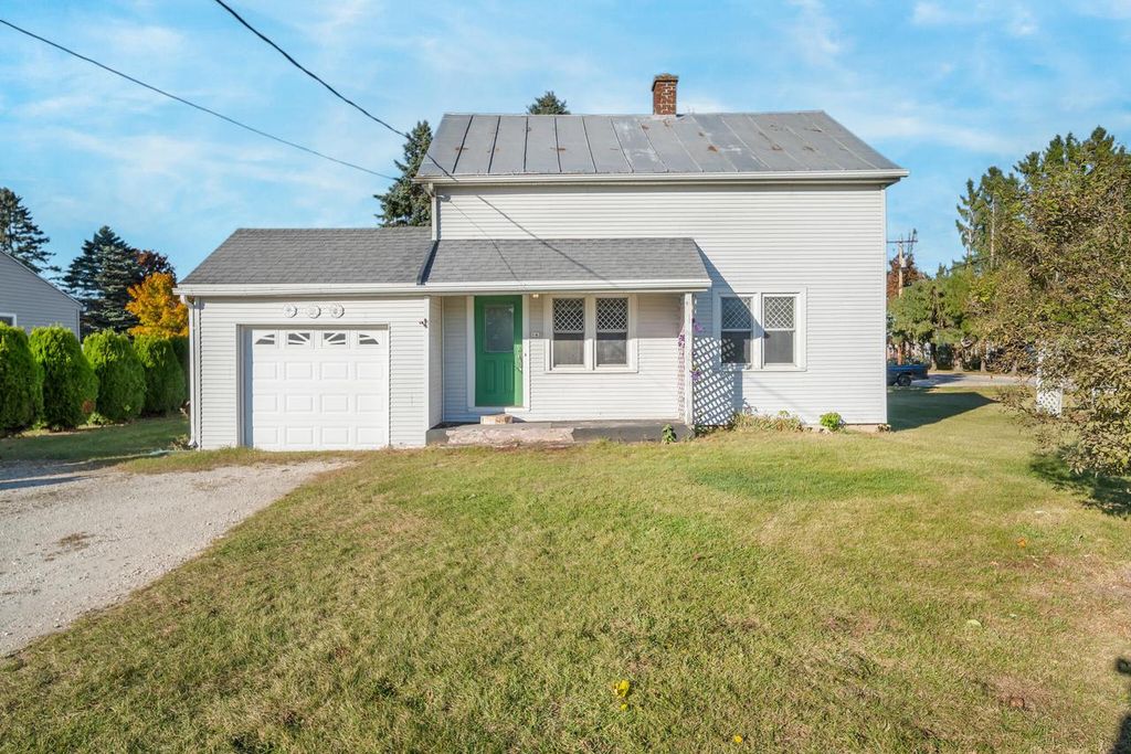 143 E Church STREET, Mishicot, WI 54228