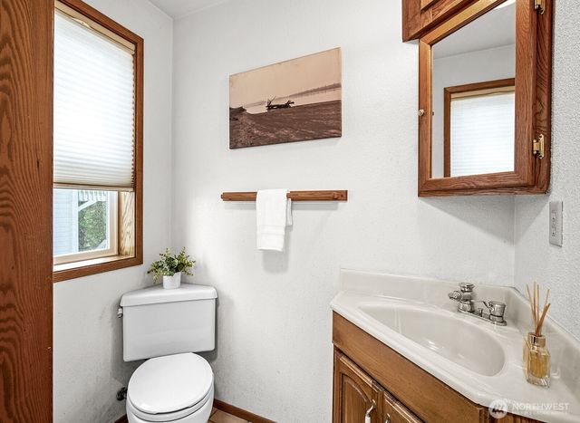6819 Cliff Avenue SW, Longbranch, WA 98351