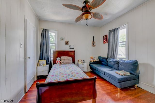 28 Tremont Ave, East Orange City, NJ 07018