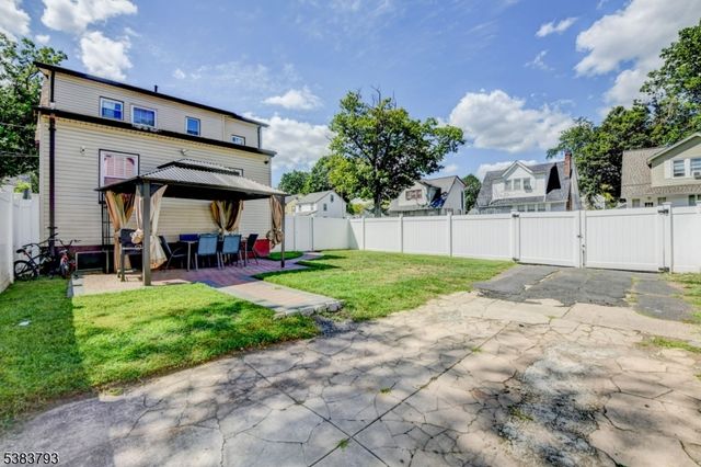 28 Tremont Ave, East Orange City, NJ 07018