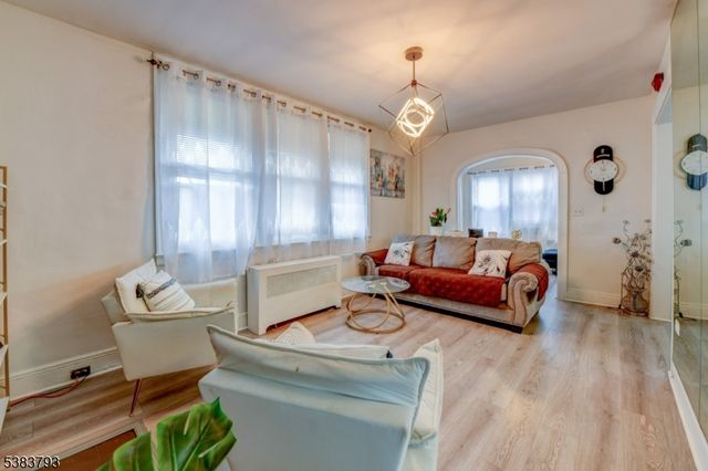 28 Tremont Ave, East Orange City, NJ 07018