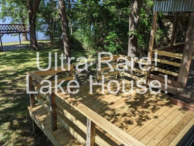 7464 Love Circle, Fort Worth, TX 76135