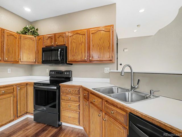 1250 Snowberry Ln, Broomfield, CO 80020
