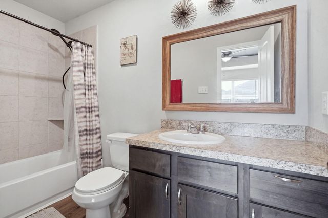 5315 Brooklyn Rose Drive, Rosharon, TX 77583