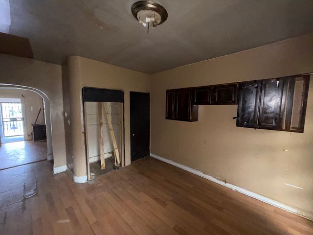 10437 S Corliss Avenue 0, Chicago, IL 60628