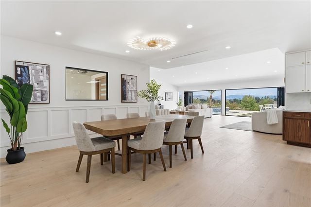 23925 Crosson Drive, Woodland Hills, CA 91367