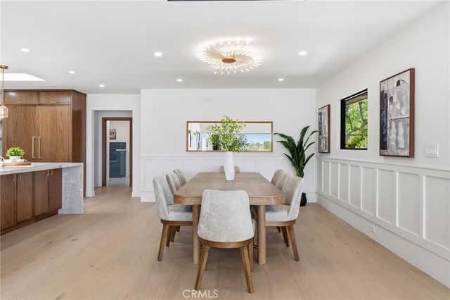 23925 Crosson Drive, Woodland Hills, CA 91367