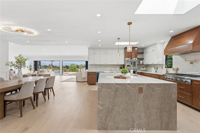 23925 Crosson Drive, Woodland Hills, CA 91367