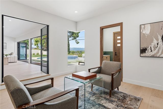 23925 Crosson Drive, Woodland Hills, CA 91367