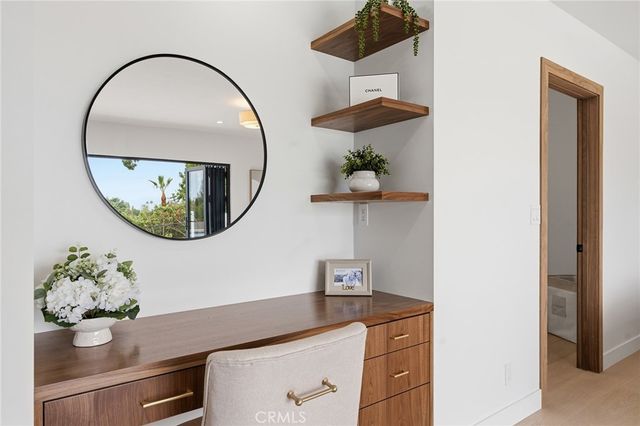 23925 Crosson Drive, Woodland Hills, CA 91367