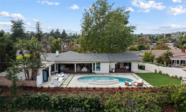 23925 Crosson Drive, Woodland Hills, CA 91367