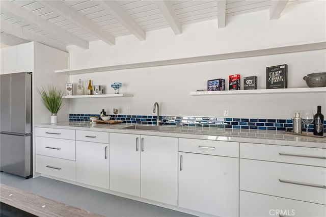 23925 Crosson Drive, Woodland Hills, CA 91367