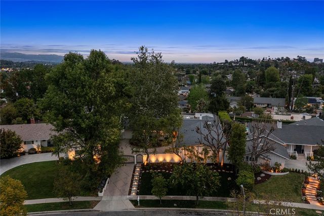 23925 Crosson Drive, Woodland Hills, CA 91367